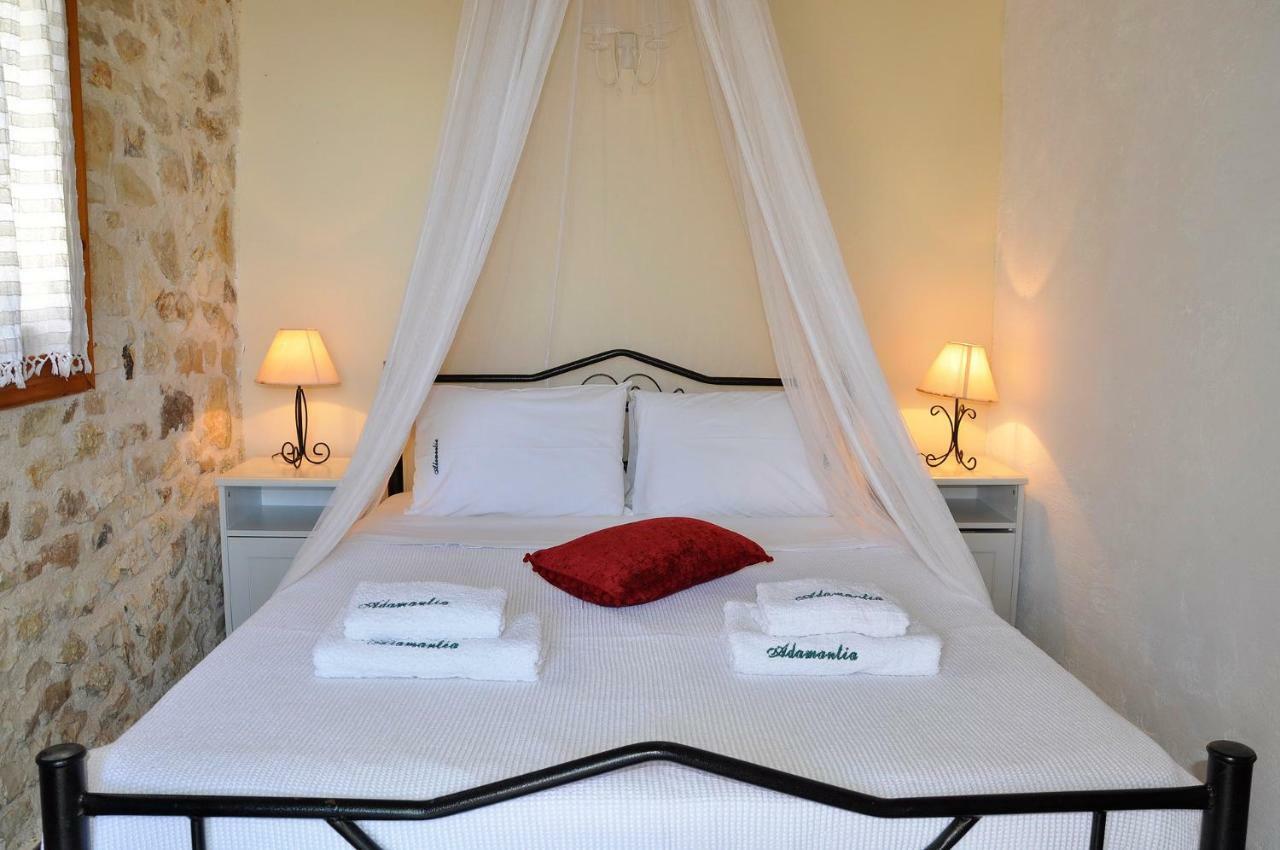 Adamantia Hotel Гайос Екстериор снимка